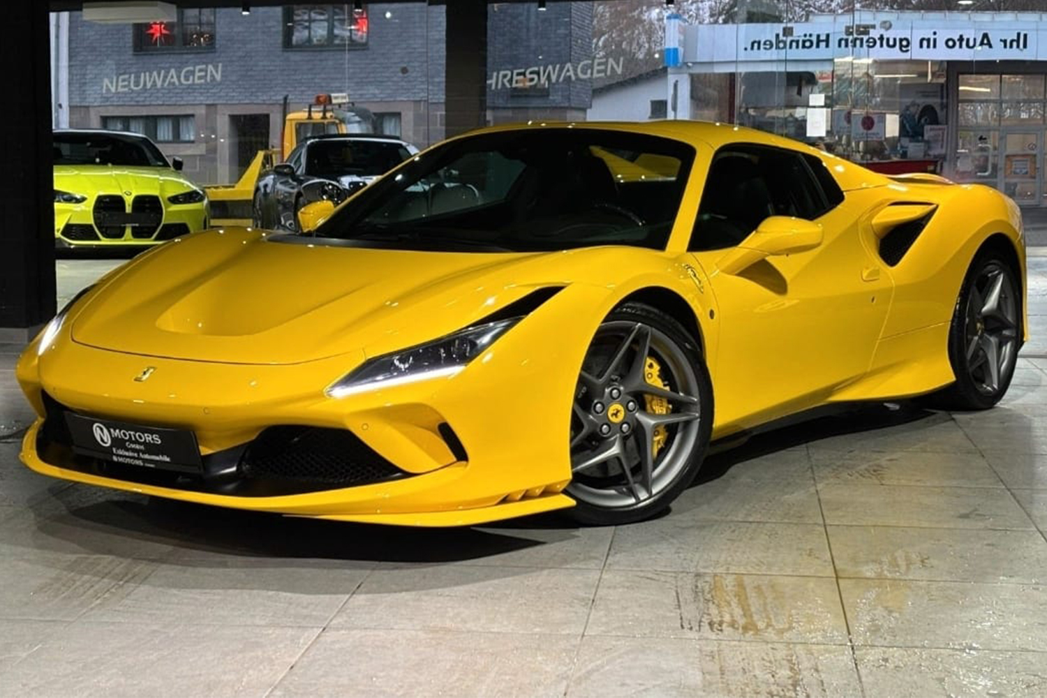 Ferrari_F8_side4